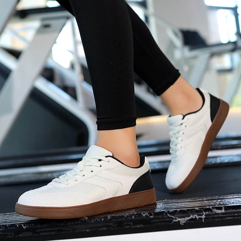 Chaussures à bout large unisex - Outdoor Sport Court avis et prix