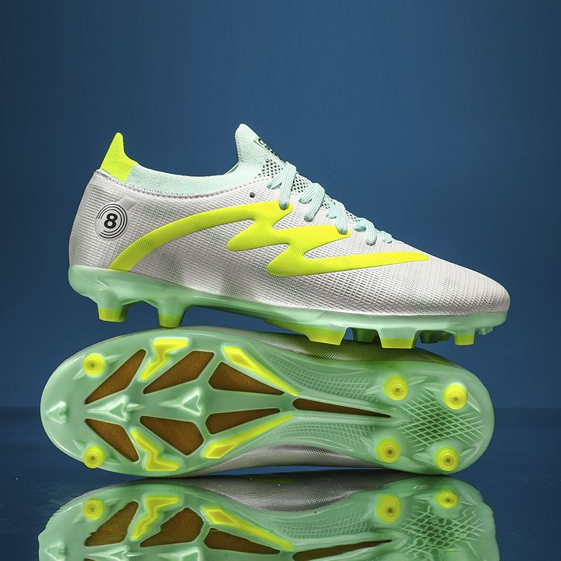 Chaussures de football classiq - Outdoor Sport Court avis et prix