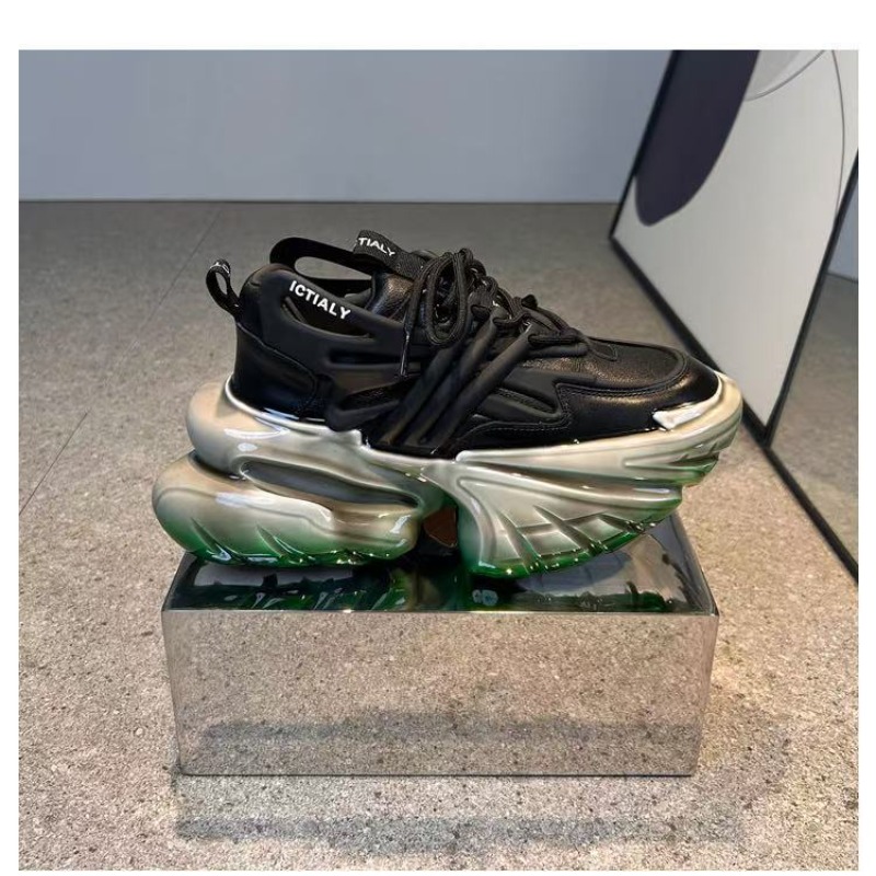 Chaussures de sport et de lois - Outdoor Sport Court avis et prix